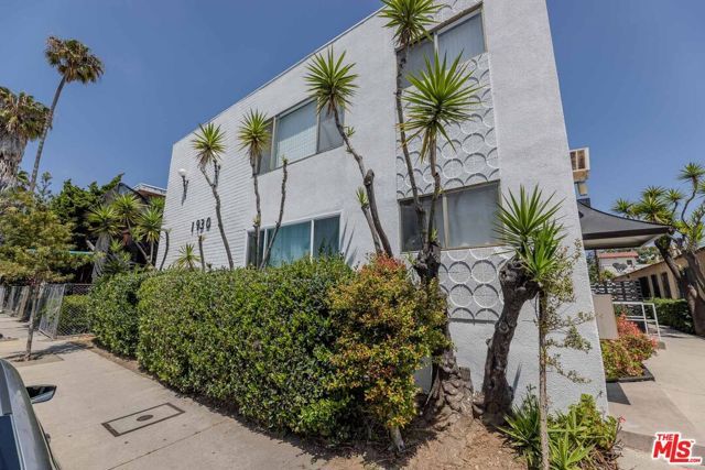 1930 S Robertson Boulevard 7, Los Angeles, CA 90034