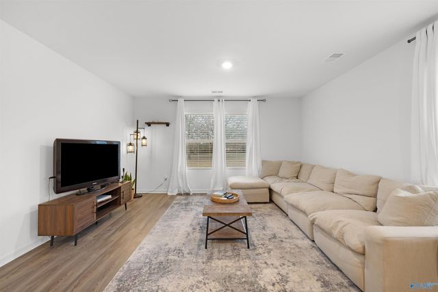 306 Pointer Drive, Albertville, AL 35950