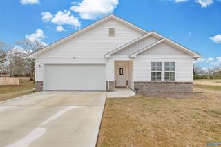 306 Pointer Drive, Albertville, AL 35950