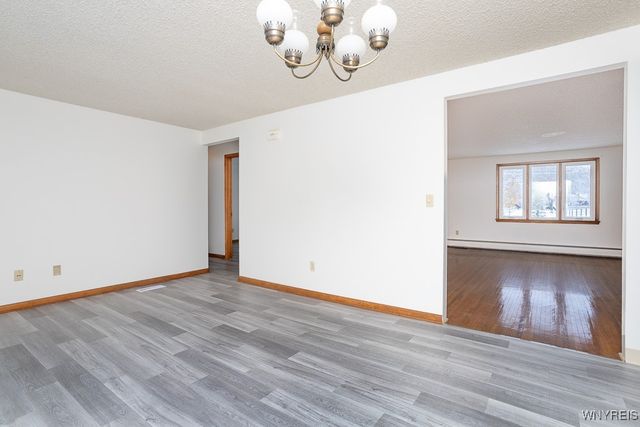 8115 Tonawanda Creek Road, Clarence, NY 14051