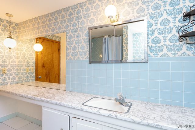 8115 Tonawanda Creek Road, Clarence, NY 14051