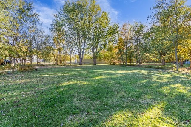 8115 Tonawanda Creek Road, Clarence, NY 14051