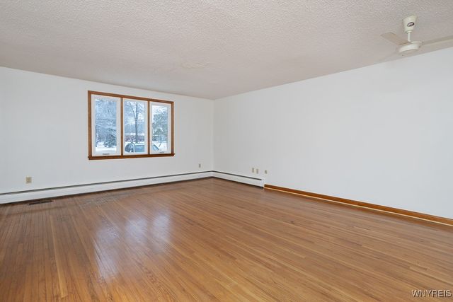 8115 Tonawanda Creek Road, Clarence, NY 14051