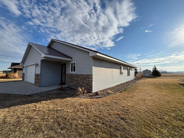 108 8th Street S, Hoffman, MN 56339