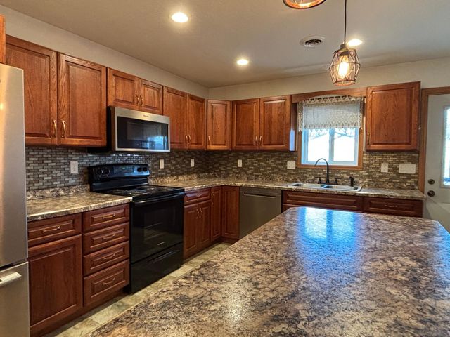 108 8th Street S, Hoffman, MN 56339