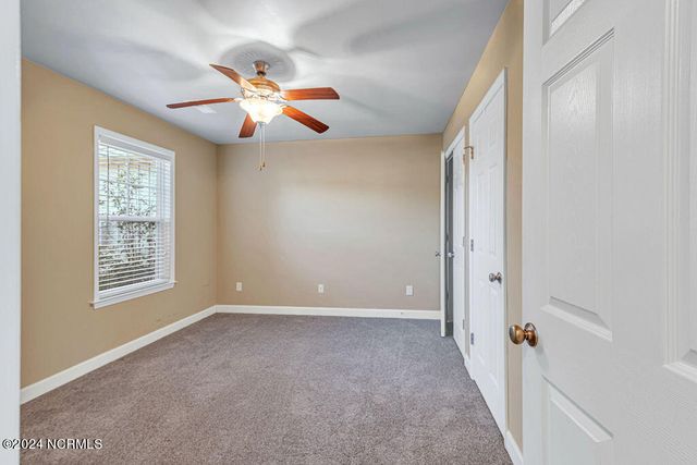 168 Pine Hollow Road, Holly Ridge, NC 28445