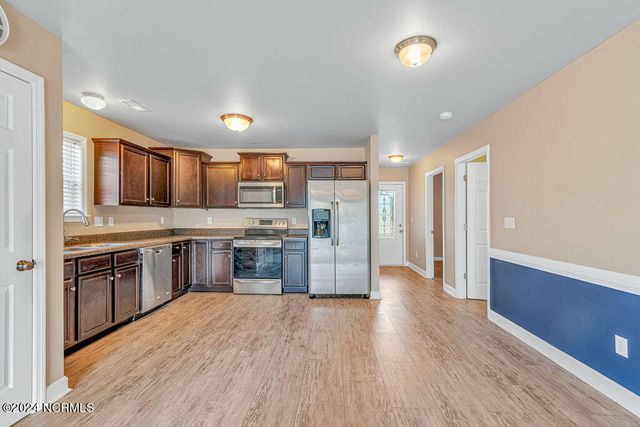 168 Pine Hollow Road, Holly Ridge, NC 28445