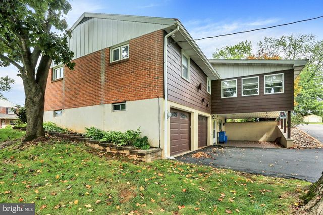 1000 RHODORA AVE, Reading, PA 19605