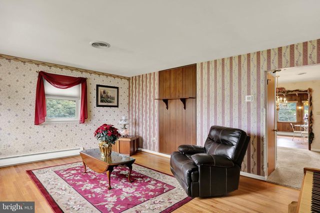 1000 RHODORA AVE, Reading, PA 19605