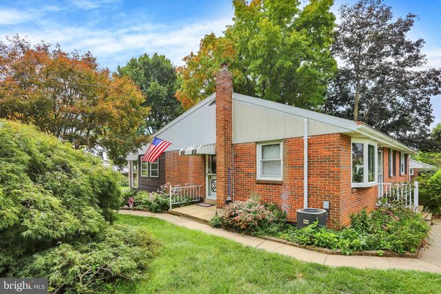 1000 RHODORA AVE, Reading, PA 19605