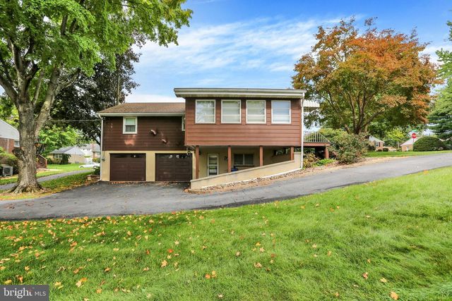 1000 RHODORA AVE, Reading, PA 19605
