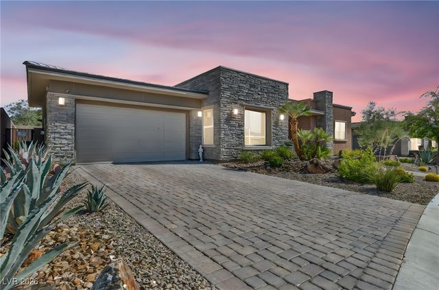 10018 Regency Square Avenue, Las Vegas, NV 89148