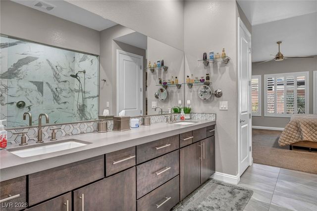 10018 Regency Square Avenue, Las Vegas, NV 89148