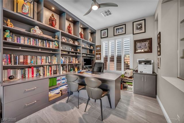 10018 Regency Square Avenue, Las Vegas, NV 89148