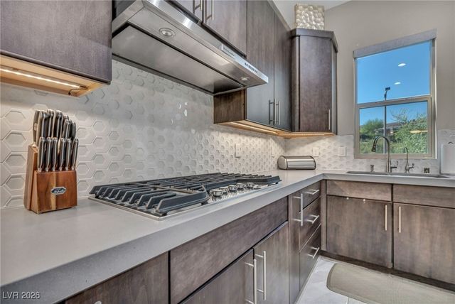 10018 Regency Square Avenue, Las Vegas, NV 89148