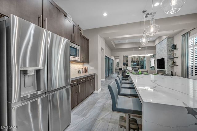 10018 Regency Square Avenue, Las Vegas, NV 89148