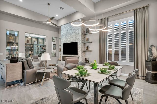 10018 Regency Square Avenue, Las Vegas, NV 89148