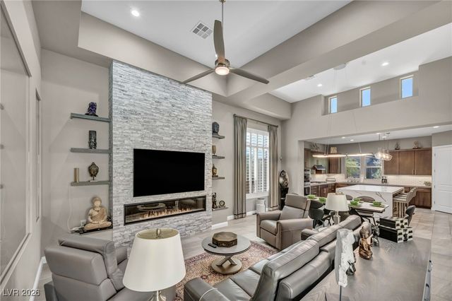 10018 Regency Square Avenue, Las Vegas, NV 89148