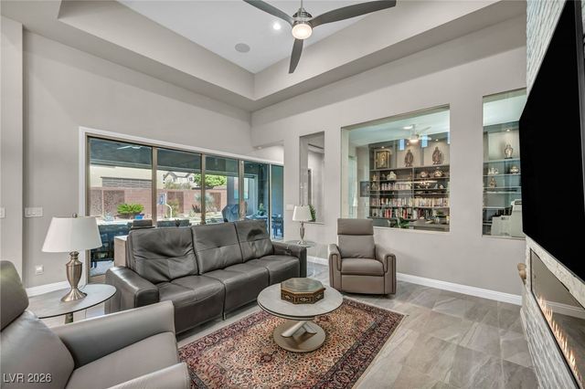 10018 Regency Square Avenue, Las Vegas, NV 89148