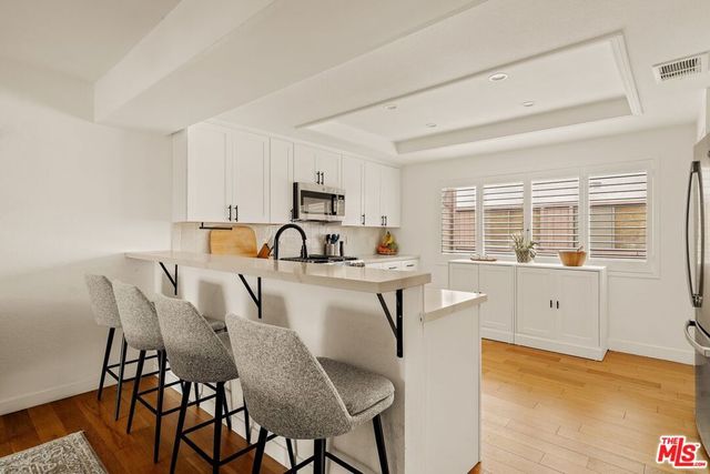 4600 Glencoe Avenue 2, Los Angeles, CA 90292