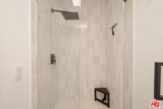 4600 Glencoe Avenue 2, Los Angeles, CA 90292