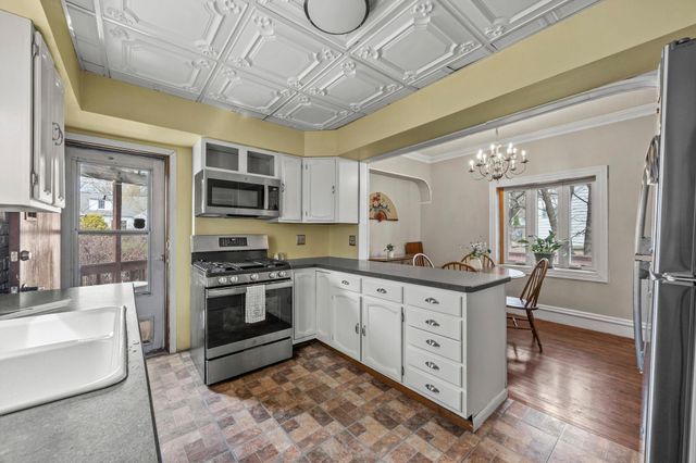 43 Wyoming Street W, Saint Paul, MN 55107