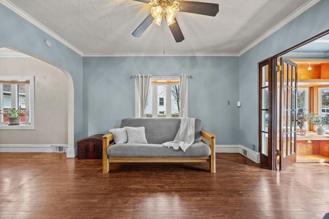 43 Wyoming Street W, Saint Paul, MN 55107