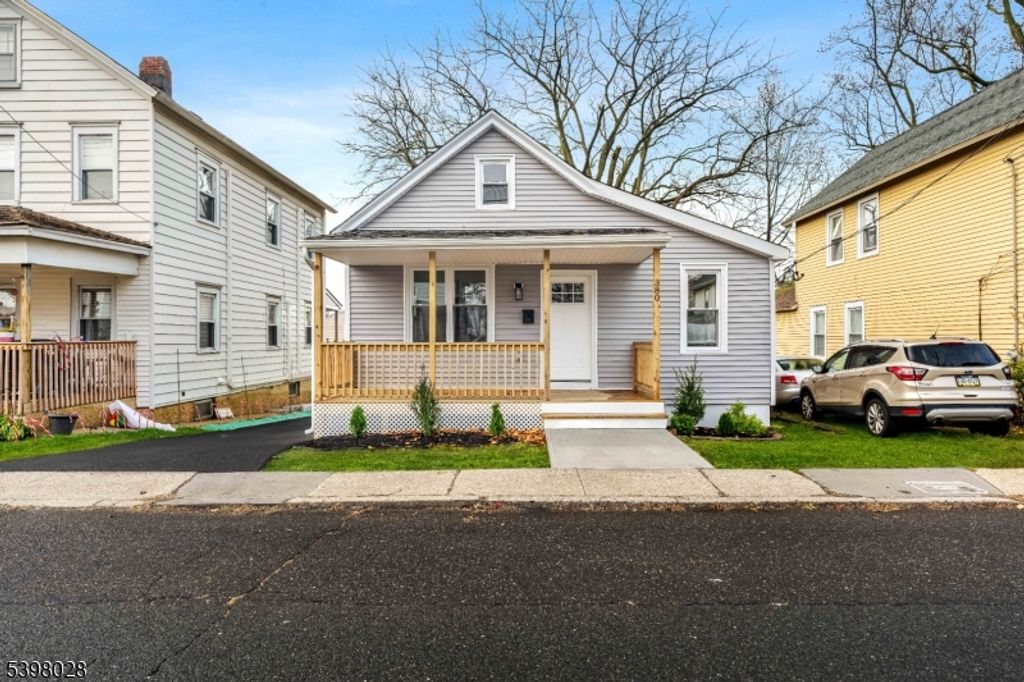 380 Prospect St, South Amboy City, NJ 08879