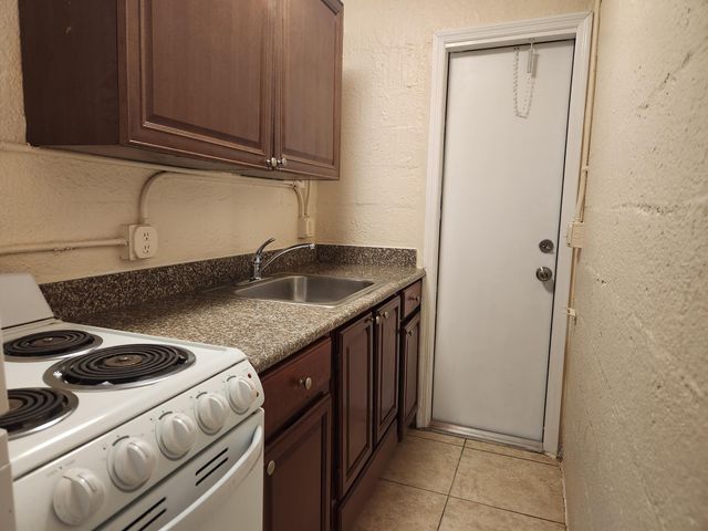 620 20th Street 4, West Palm Beach, FL 33407