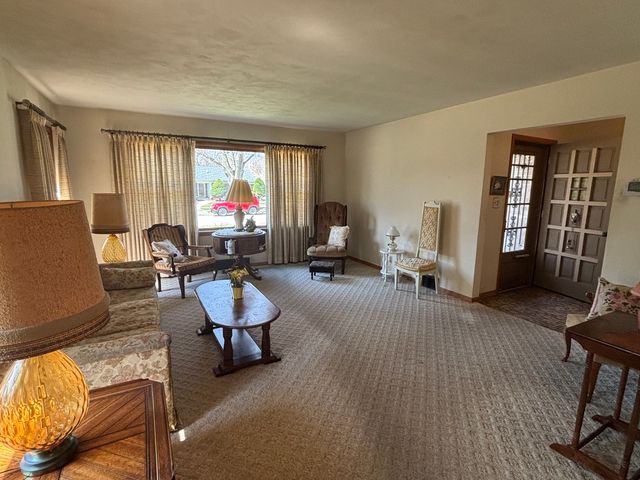 3423 N Church Street, Rockford, IL 61103