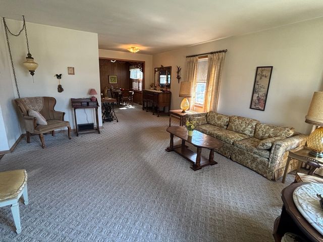 3423 N Church Street, Rockford, IL 61103