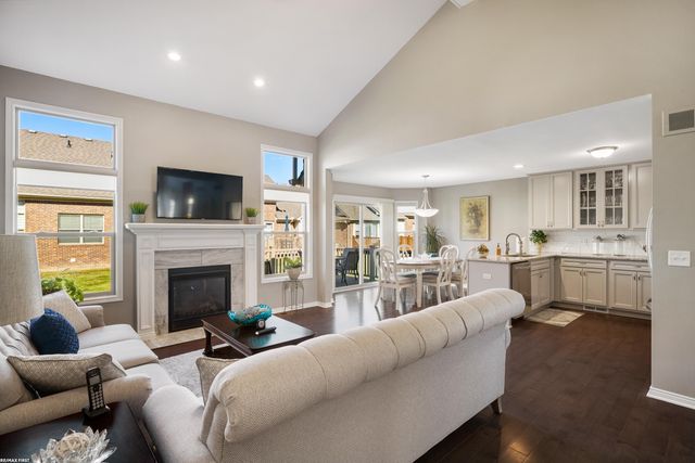 20815 Rockhill Drive, Macomb Twp, MI 48044