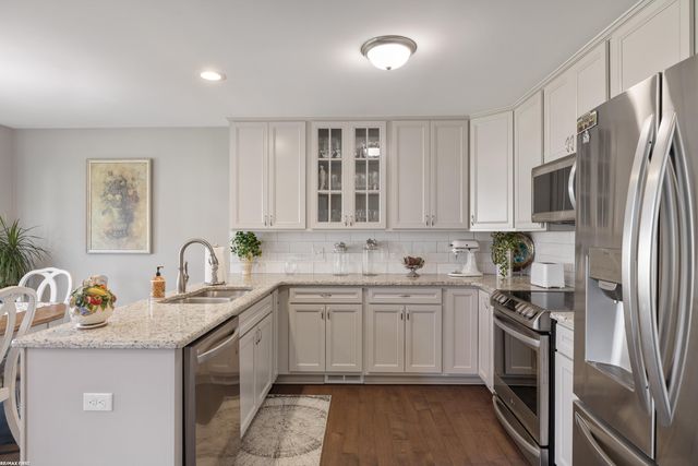 20815 Rockhill Drive, Macomb Twp, MI 48044