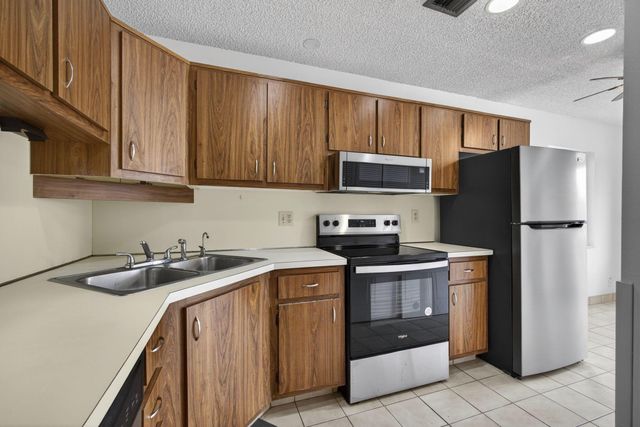 5373 Mariesa Avenue, West Palm Beach, FL 33417