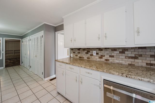 1406 VALLEY ROAD, Jasper, AL 35501