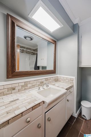 1406 VALLEY ROAD, Jasper, AL 35501