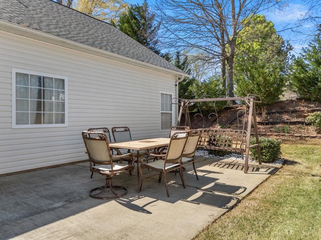 722 Tinder Box Court, Boiling Springs, SC 29316