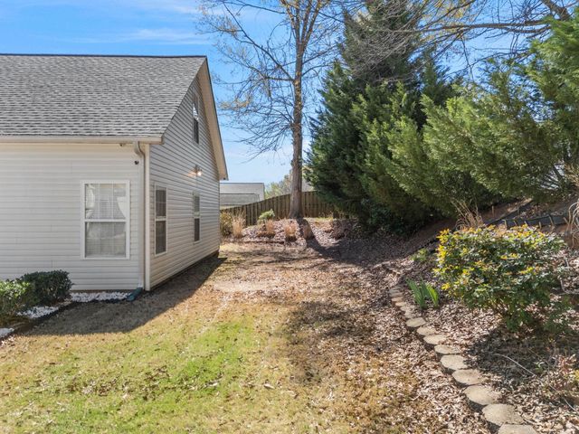 722 Tinder Box Court, Boiling Springs, SC 29316