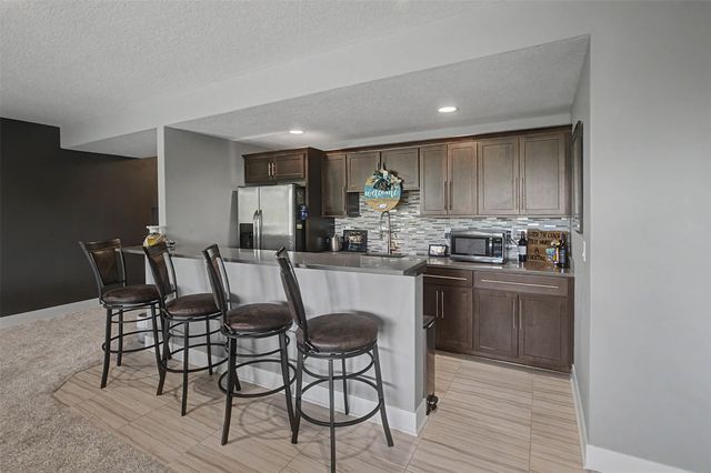 2409 NE 10th Court, Grimes, IA 50111