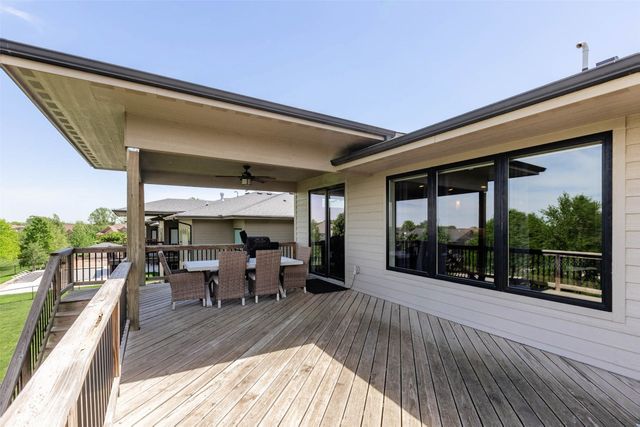 2409 NE 10th Court, Grimes, IA 50111