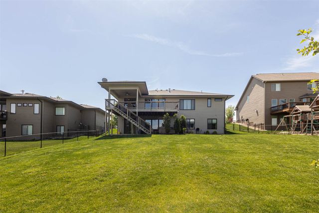 2409 NE 10th Court, Grimes, IA 50111