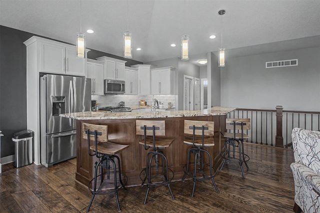 2409 NE 10th Court, Grimes, IA 50111