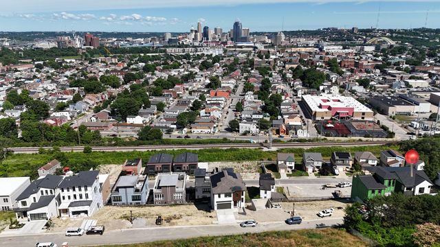 41 W 14th Street, Newport, KY 41071