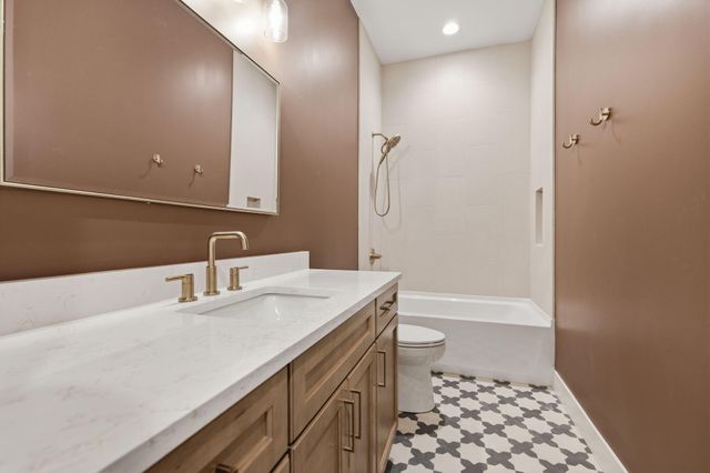 41 W 14th Street, Newport, KY 41071