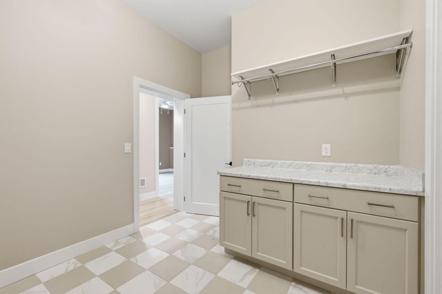 41 W 14th Street, Newport, KY 41071