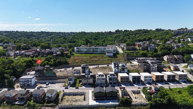41 W 14th Street, Newport, KY 41071