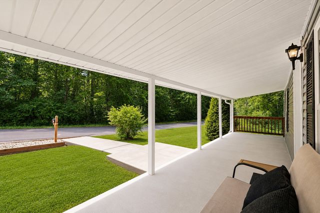 6231 Freudman Rd, Whites Creek, TN 37189