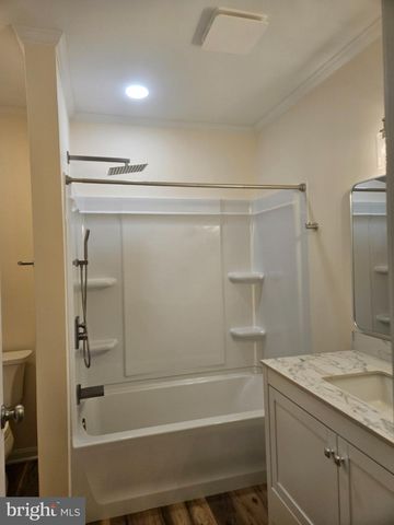 5 7TH ST, Ridgely, MD 21660