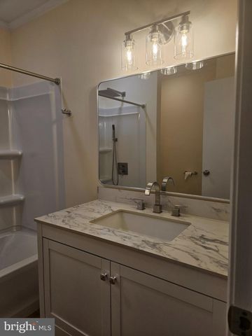 5 7TH ST, Ridgely, MD 21660