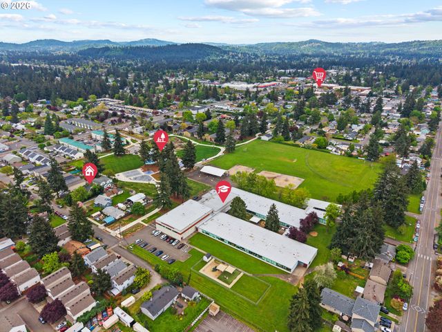 11944 Se MILL Ct, Portland, OR 97216